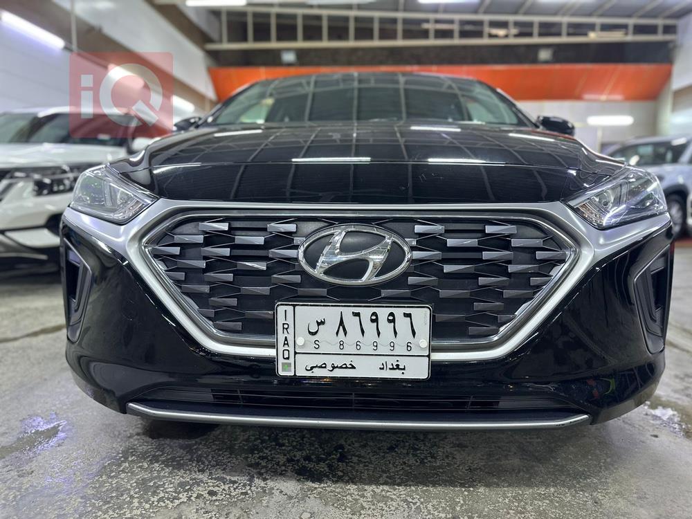 هیوندای ئایۆنیک